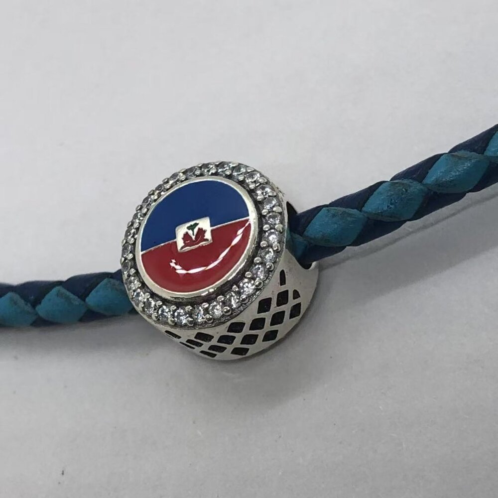 ✨✨Pandora Flag of Haiti Bead charm/  The Haitian flag charm - Picture 4 of 4